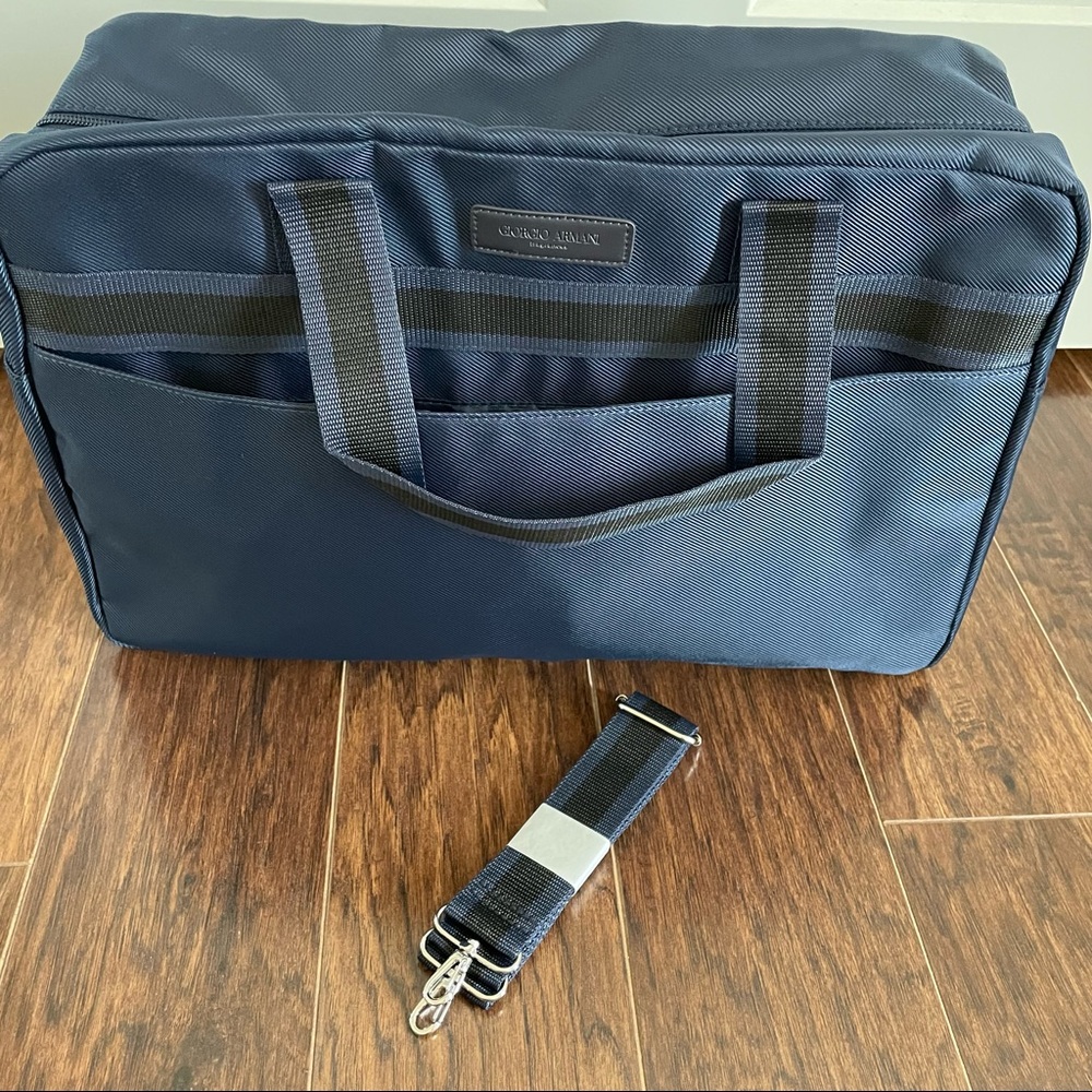 Giorgio Armani Large Navy Weekender Travel Gym Duffel Carry On Tote Gym Bag